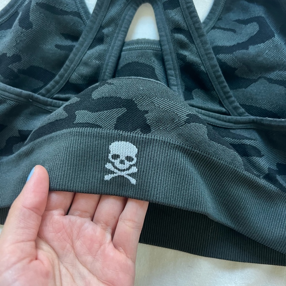 Bundle LNDR & Soulcycle bra size m